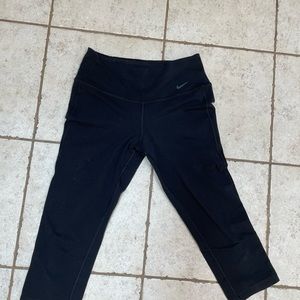 Nike Cropped Leggings